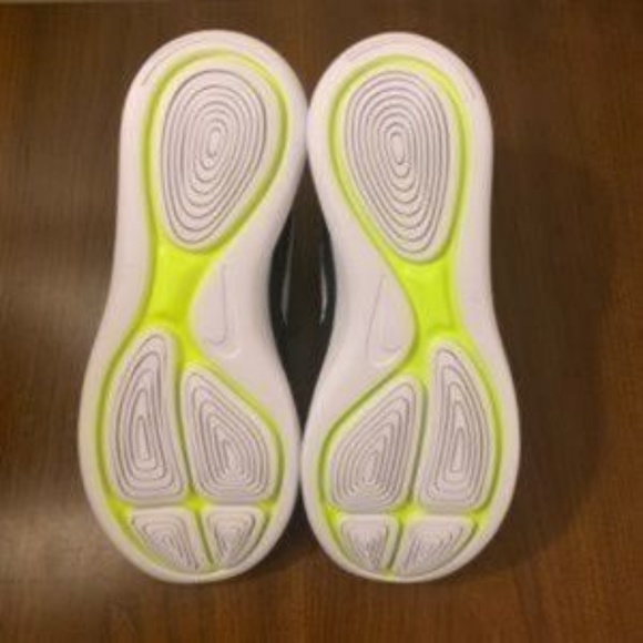 NEW WMNS Nike Air Lunar Epic Flyknit Shoe - Picture 3 of 7